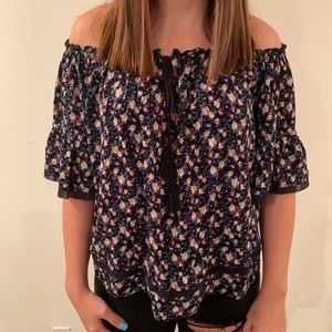 American Eagle Floral Top